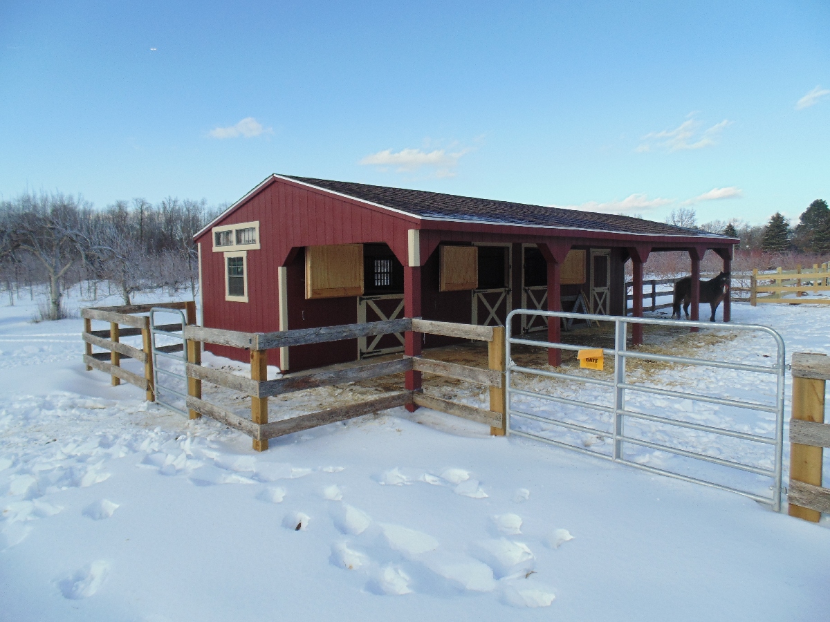 Amish Horse Barns, Shed Row Barns, Run-In Sheds, and Lean-To Barns 