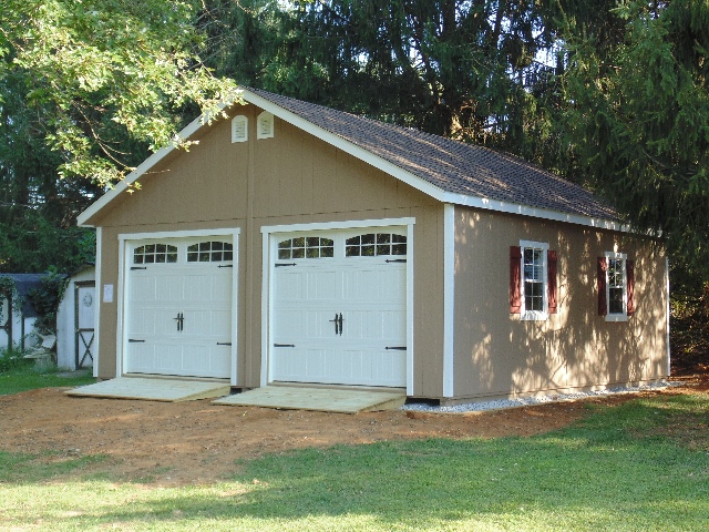 24X28-foot LP Raised Roof Garage